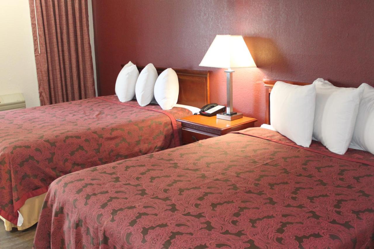 Travel Inn Of Buford Kültér fotó