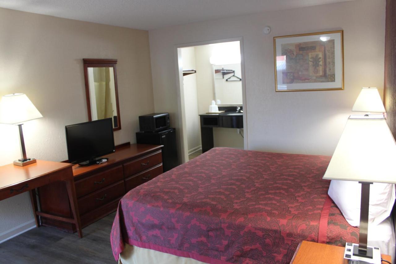 Travel Inn Of Buford Kültér fotó